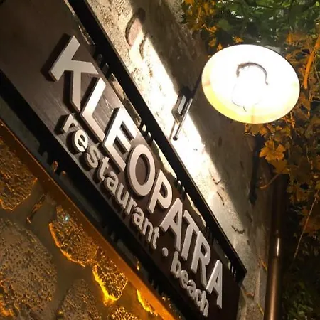 Kleopatra Hotell 3*